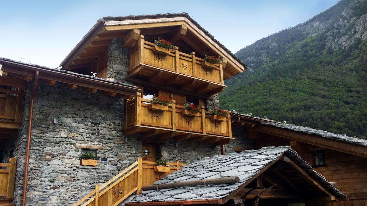Bed & Breakfast Anisor - Parblanc La Salle Exterior foto