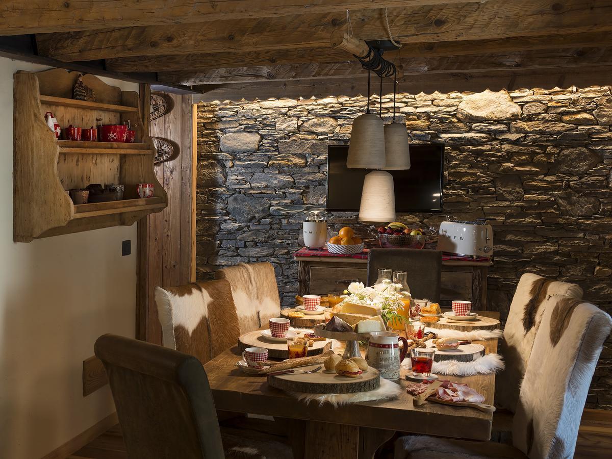 Bed & Breakfast Anisor - Parblanc La Salle Exterior foto